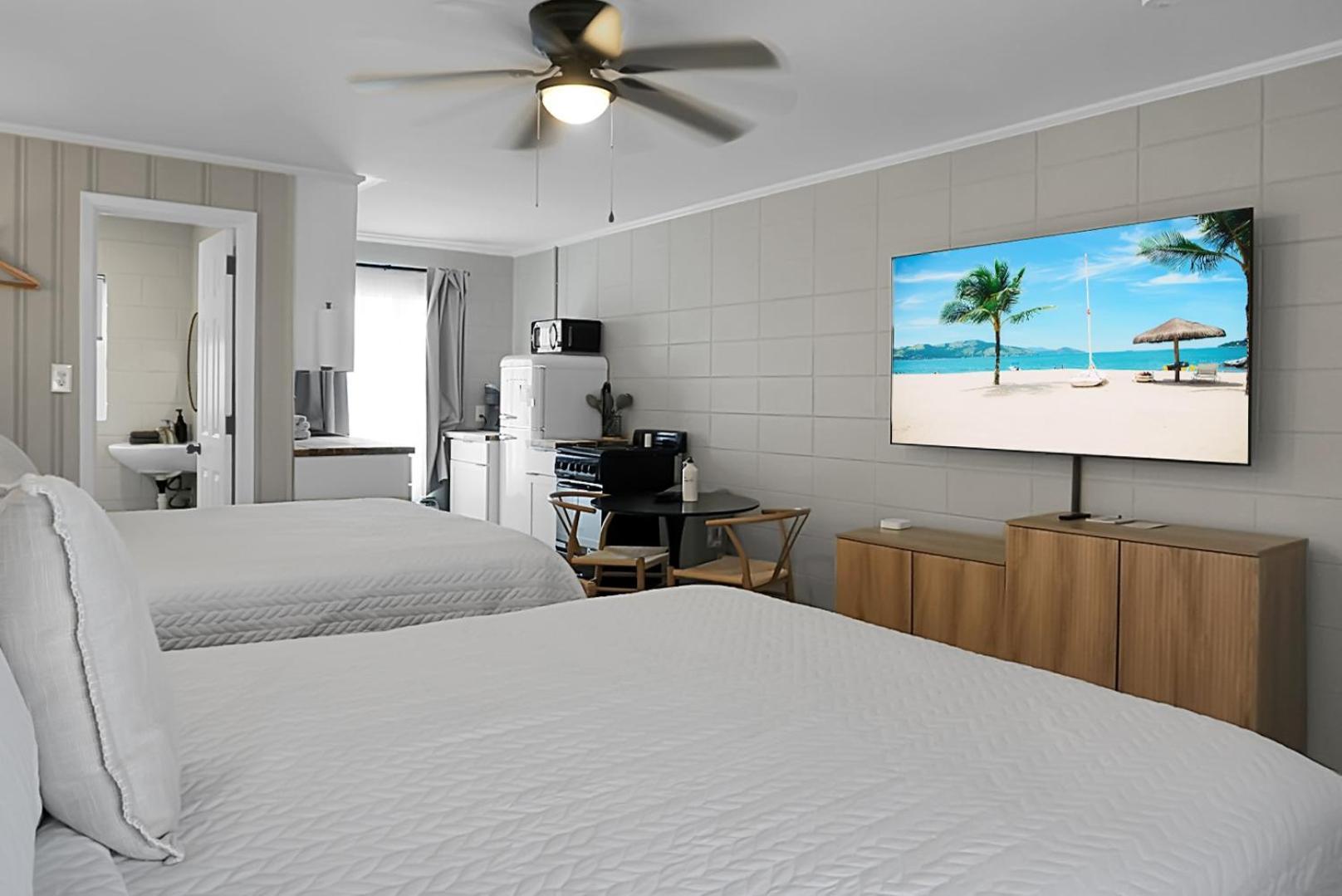 Seabirds Motel At Кур-Бич Экстерьер фото